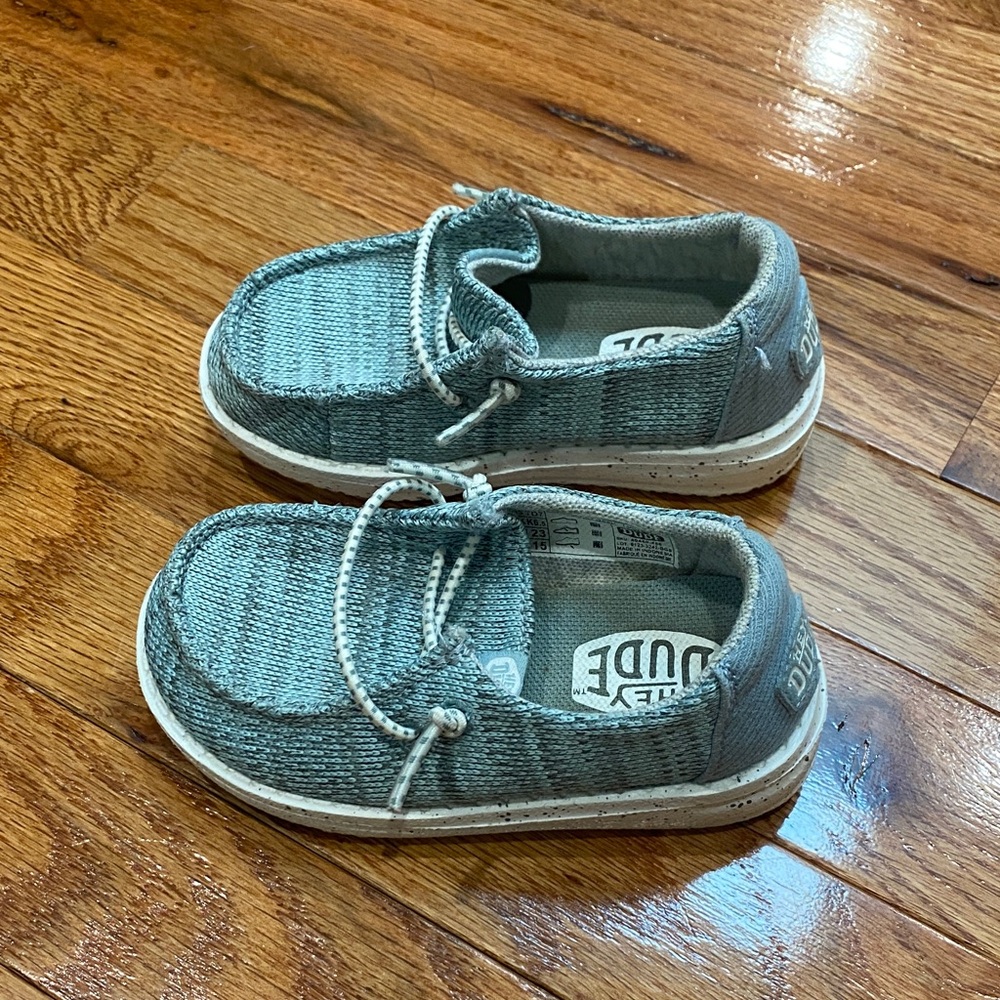 Hey Dude Kids' Teal Canvas Slip-On Moccasins (toddler size 7)